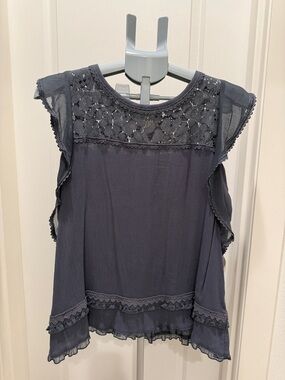 Women’s Grey Lace Yoke Flutter Sleeve Top